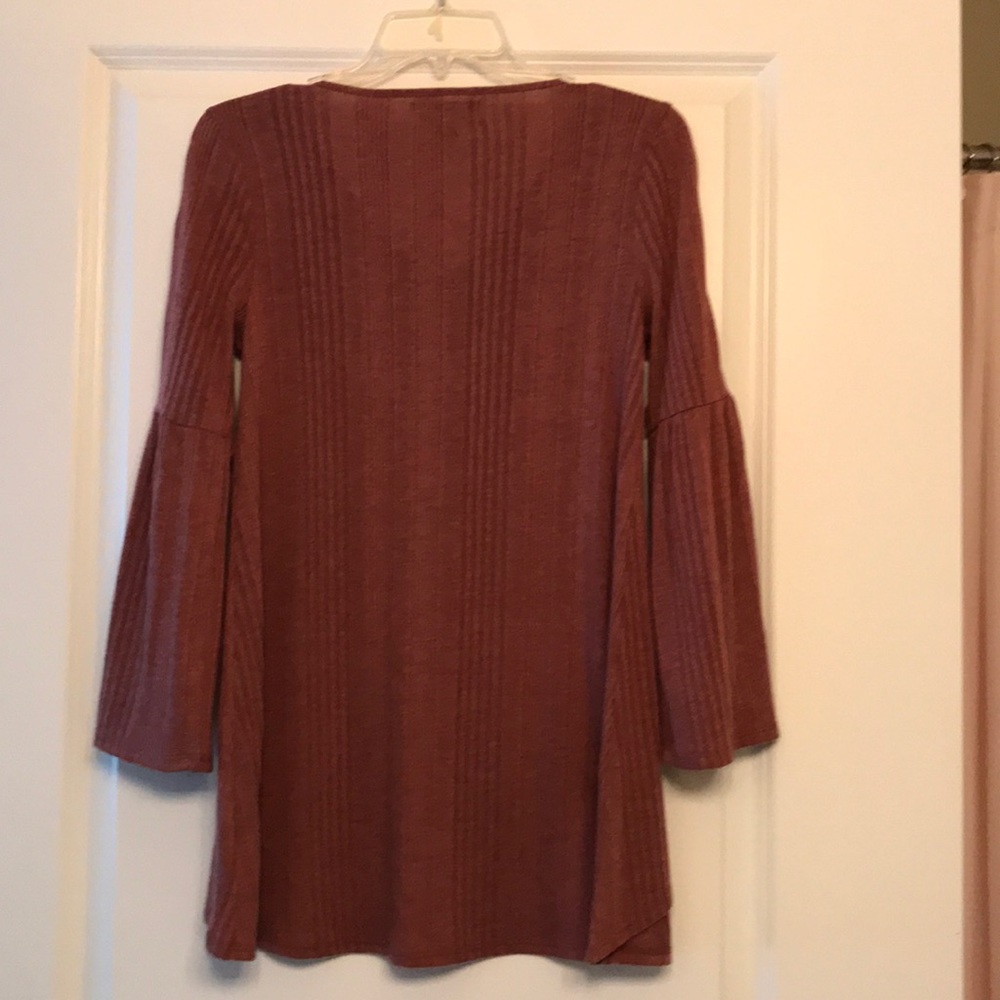 Strappy Sleeves Top XS - Picture 3 of 3